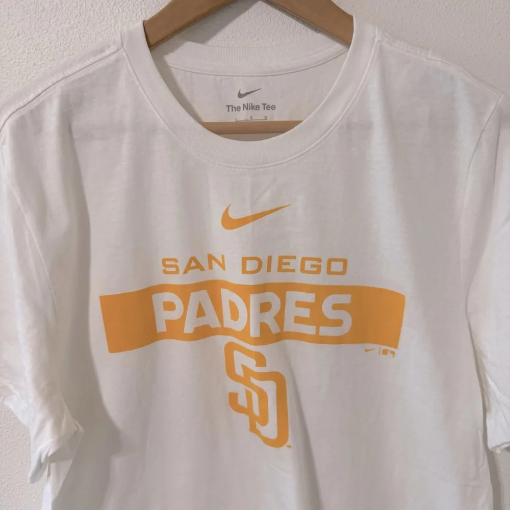 San Diego Padres Nike Short Sleeve Graphic Tee White Yellow MLB NWT-Large
